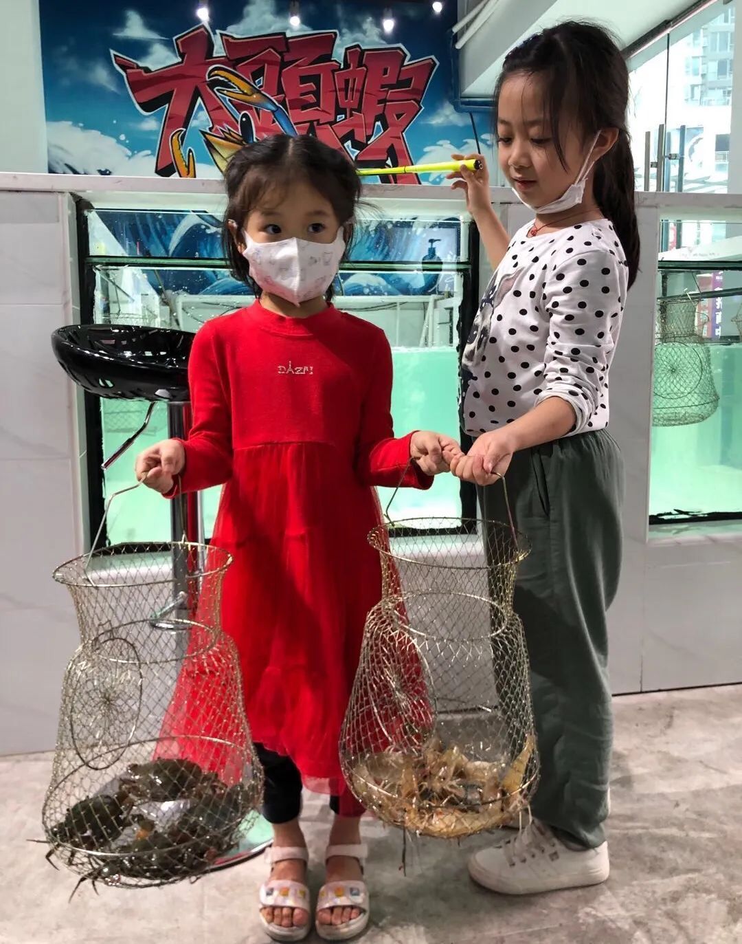 【横岗】钓虾馆 9.9元半小时，提供钓竿诱饵，钓到的虾可都带走！