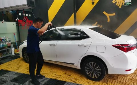 【龙岗·洗车】19.9元享『洗车人家』洗车2次+内饰消毒1次+玻璃水1瓶，专业洗护，让你的爱车焕然一新！