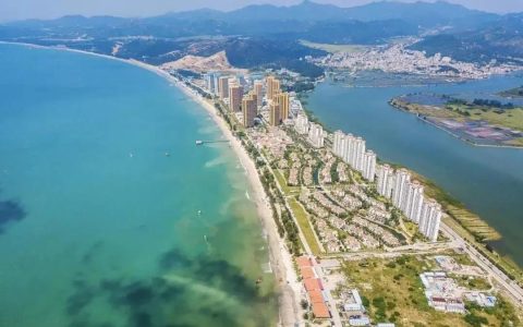 【惠州双月湾·度假】国庆一口价！双月湾海景两房一厅688元抢！可住4大2小，楼下就是海~