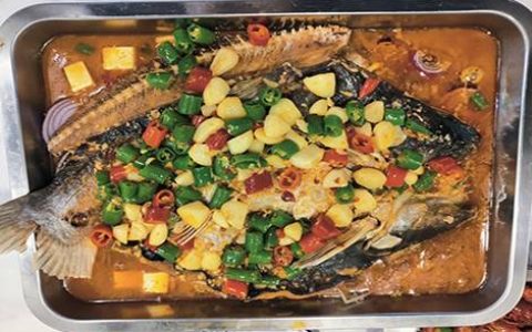 【宝安翻身·美食】29.9元抢119元欣怡餐饮店烤鱼双人餐！