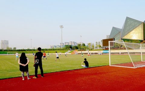 免费锻炼！光明区15所学校体育场馆设施向社会开放啦！