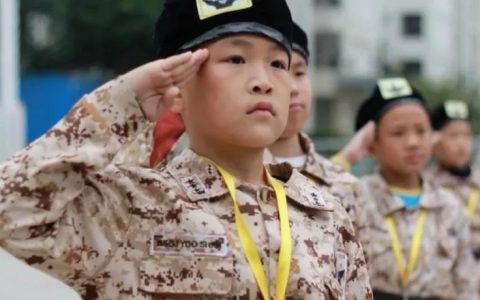 《少年强》军旅冬令营开始招募啦，双十一报名优惠至抵，不容错过~～～