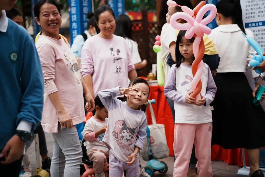 【光明红木古镇】就在这周五！新春集市、惊喜晚会……光明这场嘉年华邀您来打卡，开启新年福运之旅！