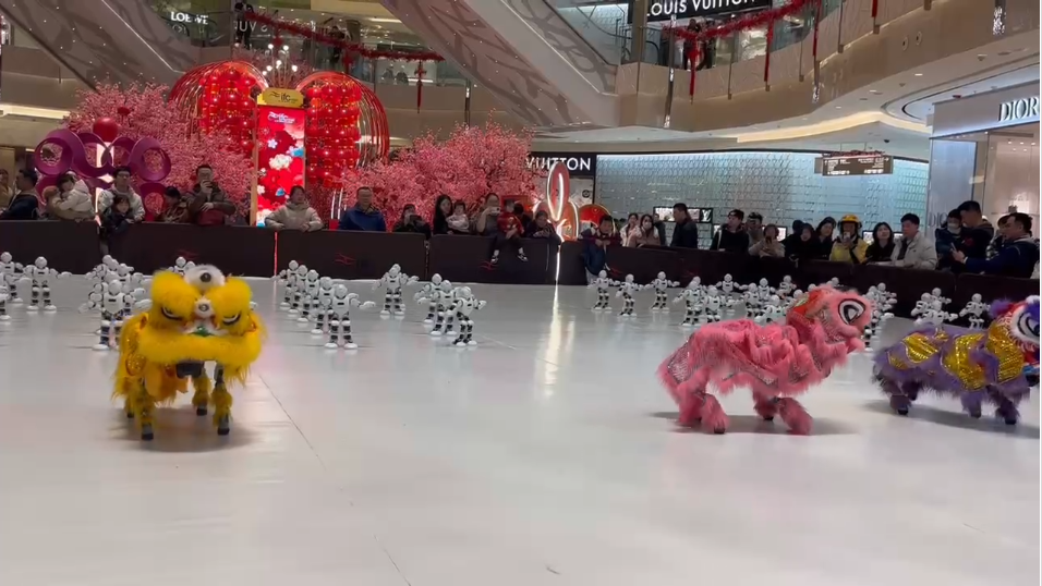 月19日，来龙华书城体验一场科技狂欢！"