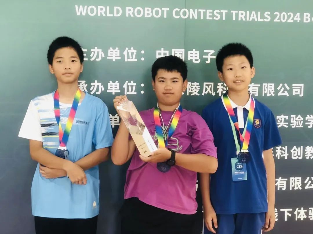 月19日，来龙华书城体验一场科技狂欢！"
