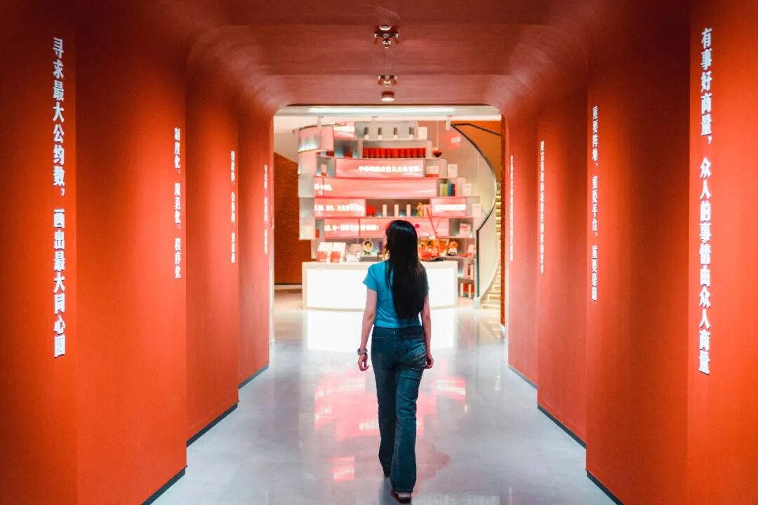 深圳市政协文史馆开馆啦！