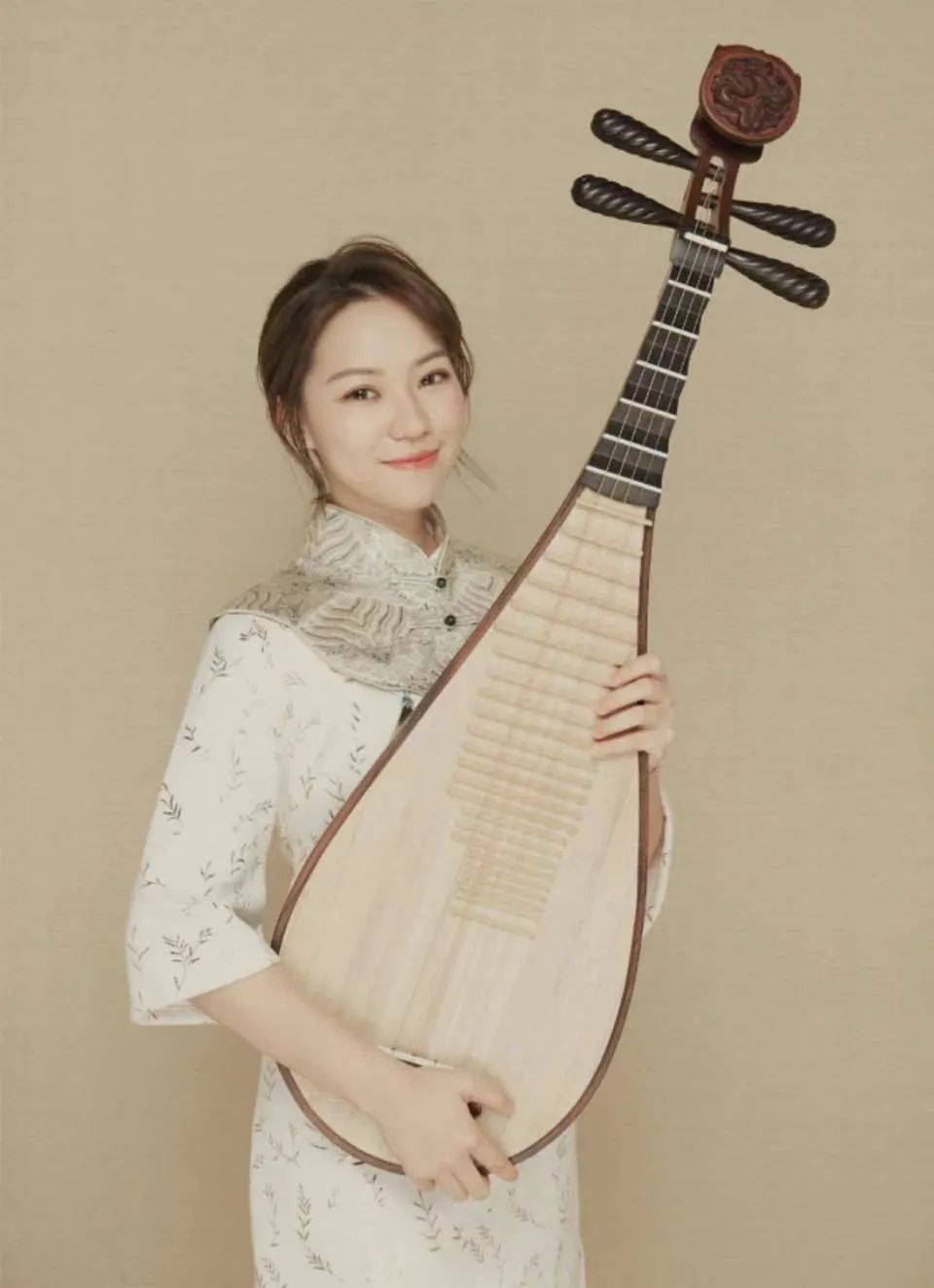 深圳音乐厅“音乐下午茶” | 弦语芳华，琵琶声声诉说岁月的诗意长卷