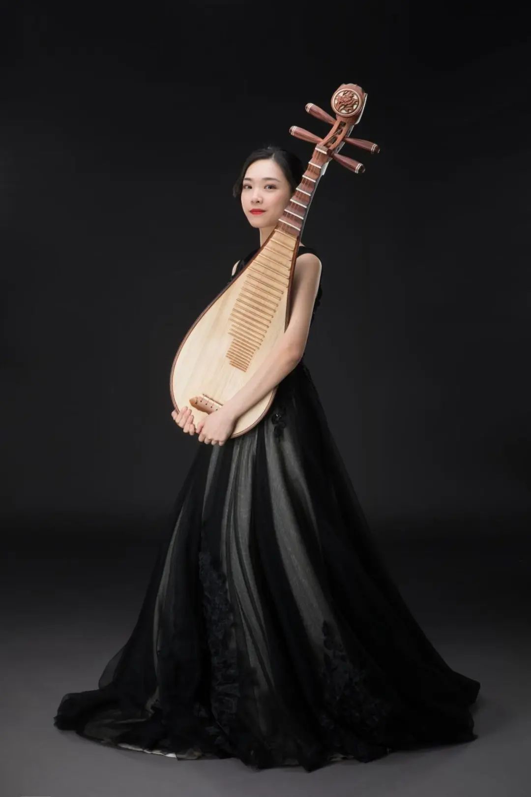 深圳音乐厅“音乐下午茶” | 弦语芳华，琵琶声声诉说岁月的诗意长卷