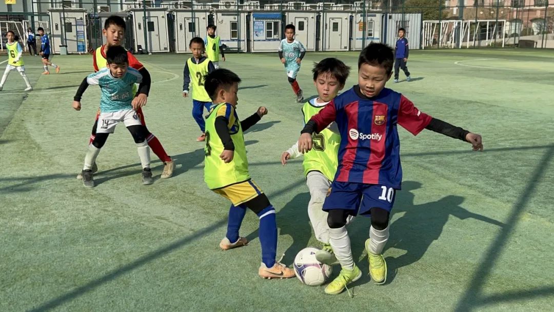 【公益培训】罗湖区青少年足球公益培训课程正式启动！