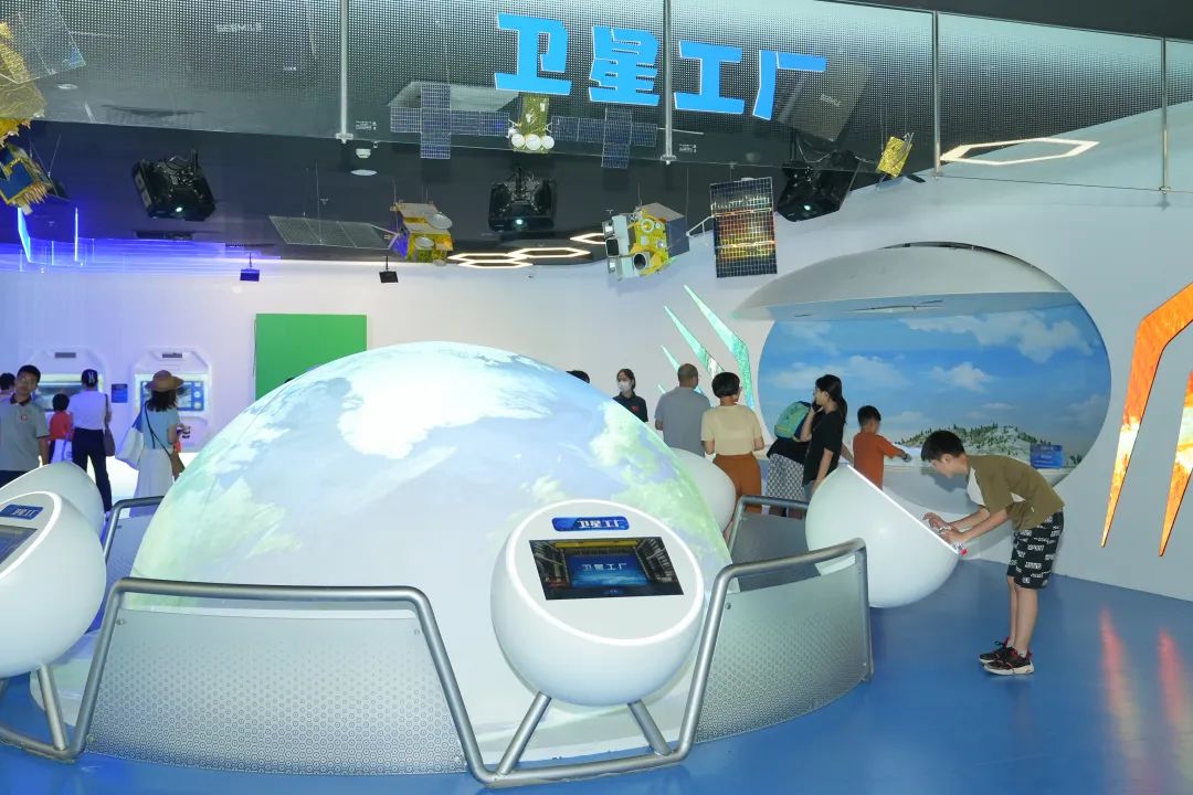 南海狮山2500㎡航天科技体验中心开放