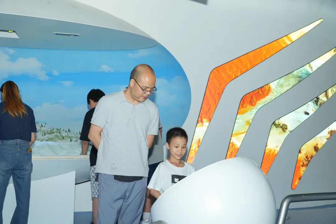 南海狮山2500㎡航天科技体验中心开放